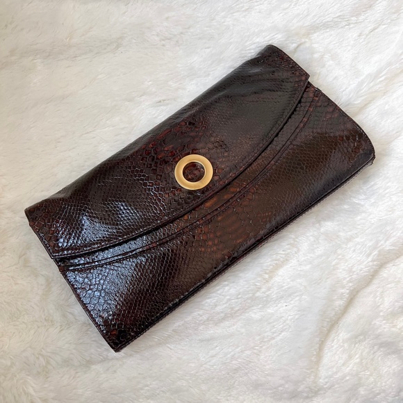 $210 NWOT ADRIENNE VITTADINI Patent Leather Large Clutch Python Brown Gold - Picture 10 of 13
